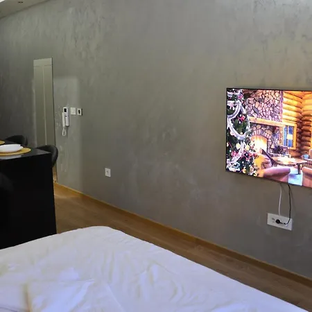 Mali Princ Pupin Palace